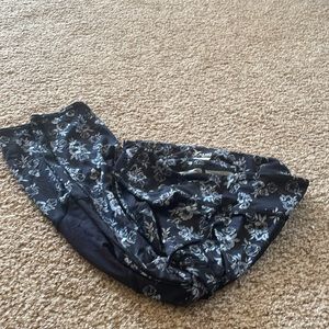 Gently worn women’s Old Navy leggings, workout pants.